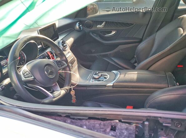 55SWF4JB0HU184965 2017 MERCEDES-BENZ C White Front interior view