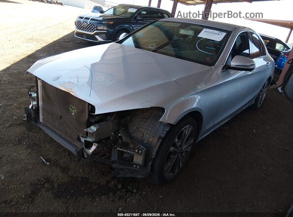 55SWF4JB0HU217219 2017 MERCEDES-BENZ C-CLASS Silver Vista tres cuartos delantera izquierda