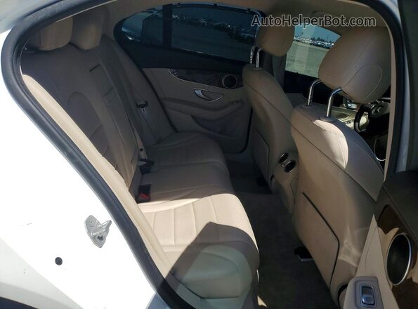 55SWF4JB1GU133747 2016 MERCEDES-BENZ C White უკანა სავარძლების ხედი