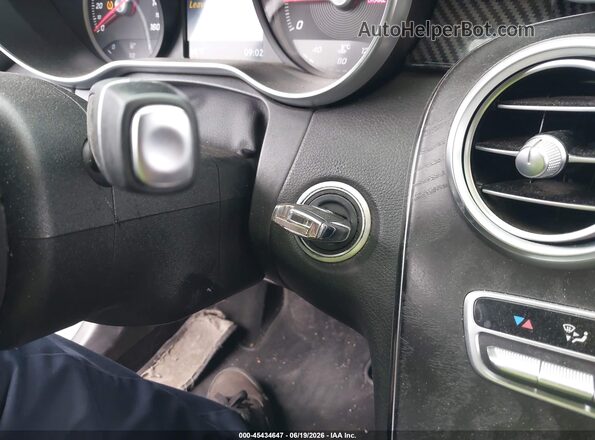 55SWF4JB1GU148670 2016 MERCEDES-BENZ C-CLASS Black Vista del salpicadero