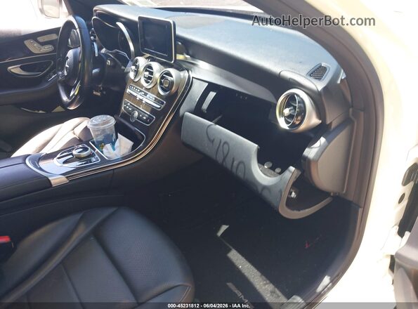 55SWF4JB1JU253796 2018 MERCEDES-BENZ C-CLASS White Вид салону спереду