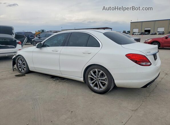 55SWF4JB1JU264295 2018 MERCEDES-BENZ C White Trasero izquierdo