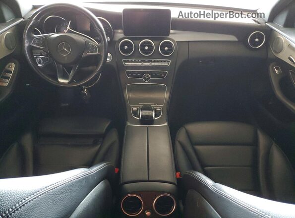 55SWF4JB1JU282148 2018 MERCEDES-BENZ C Gray Widok deski rozdzielczej