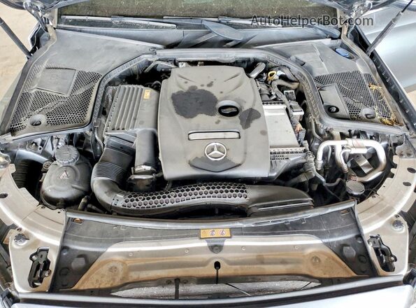 55SWF4JB1JU282148 2018 MERCEDES-BENZ C Gray Widok wnętrza z tyłu