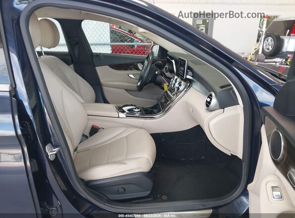 55SWF4JB2GU099396 2016 MERCEDES-BENZ C-CLASS Синий Вид салона спереди