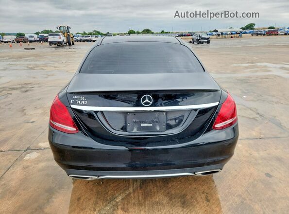 55SWF4JB2GU166238 2016 MERCEDES-BENZ C Black Вид ззаду