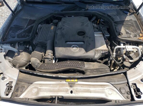 55SWF4JB2GU178633 2016 MERCEDES-BENZ C White Вид задньої частини салону