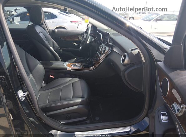 55SWF4JB2HU220459 2017 MERCEDES-BENZ C-CLASS Black Front interior view