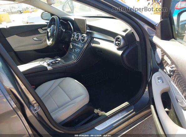 55SWF4JB2HU227637 2017 MERCEDES-BENZ C-CLASS Gray Widok wnętrza z przodu