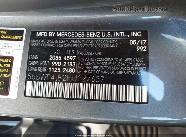 55SWF4JB2HU227637 2017 MERCEDES-BENZ C-CLASS Gray Widok komory silnika