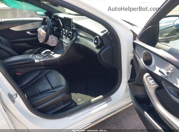 55SWF4JB2JU275760 2018 MERCEDES-BENZ C-CLASS Белый Вид салона спереди