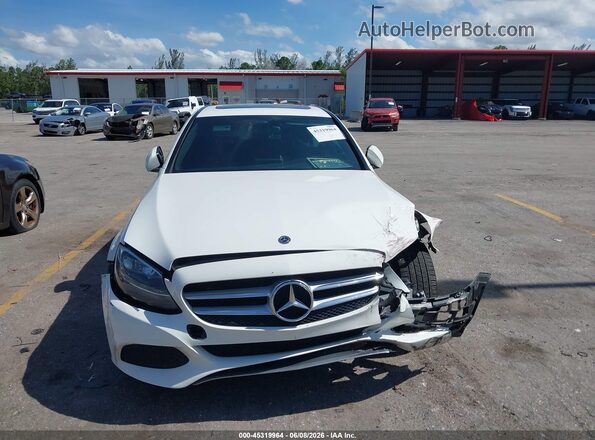 55SWF4JB2JU275760 2018 MERCEDES-BENZ C-CLASS Белый Вид спереди