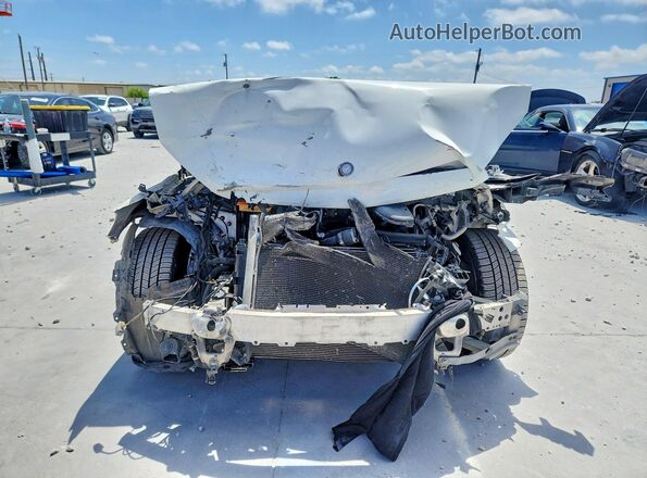 55SWF4JB3GU098497 2016 MERCEDES-BENZ C White Front view