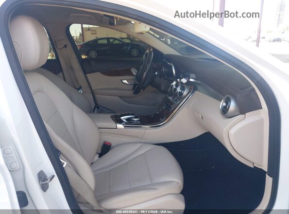 55SWF4JB3GU171206 2016 MERCEDES-BENZ C-CLASS White Սալոնի դիմացի տեսք