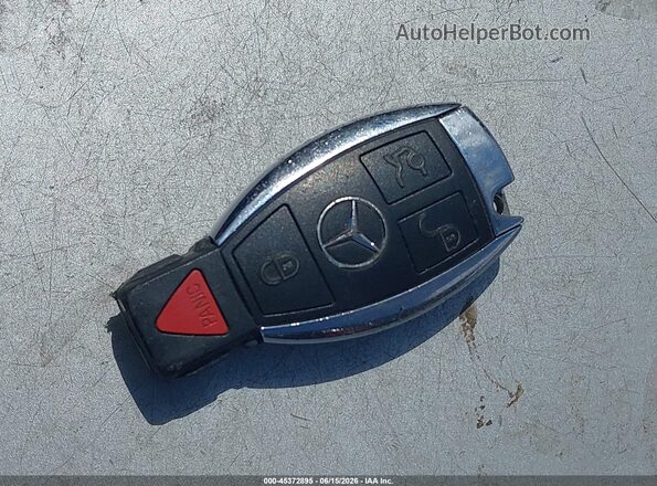 55SWF4JB3HU190887 2017 MERCEDES-BENZ C-CLASS White Dashboard view