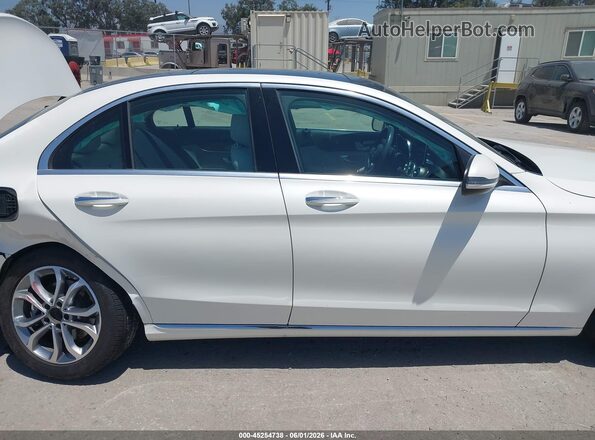 55SWF4JB3HU206103 2017 MERCEDES-BENZ C-CLASS White Widok wnętrza z tyłu