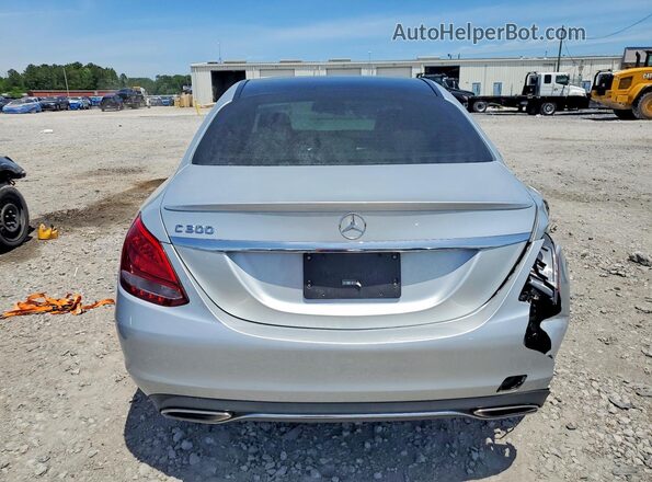 55SWF4JB3HU223564 2017 MERCEDES-BENZ C Серебряный Вид сзади