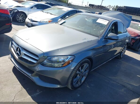 55SWF4JB3HU233141 2017 MERCEDES-BENZ C-CLASS Silver Vista tres cuartos delantera izquierda