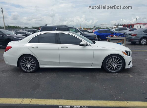 55SWF4JB4HU190610 2017 MERCEDES-BENZ C-CLASS White Вид задньої частини салону