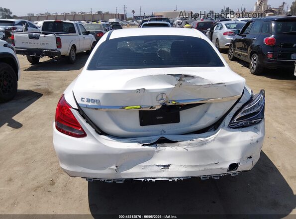 55SWF4JB4JU253940 2018 MERCEDES-BENZ C-CLASS White 