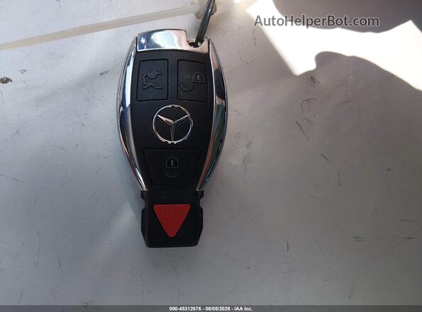 55SWF4JB4JU253940 2018 MERCEDES-BENZ C-CLASS White Вид панелі приладів