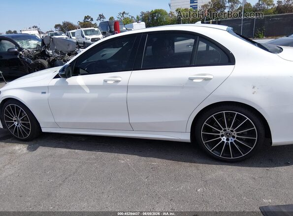 55SWF4JB4JU281723 2018 MERCEDES-BENZ C-CLASS Белый 