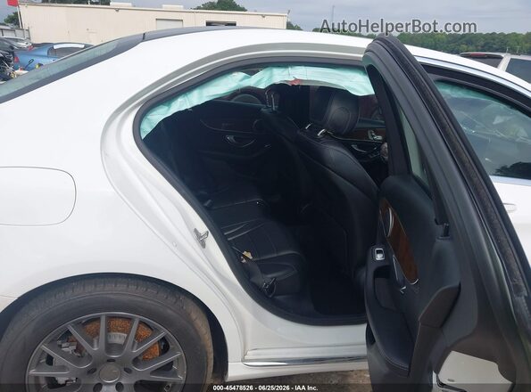 55SWF4JB5GU105644 2016 MERCEDES-BENZ C-CLASS White Вид наклейки з VIN-кодом