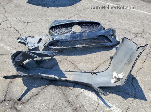 55SWF4JB5JU234653 2018 MERCEDES-BENZ C Black ძრავის განყოფილების ხედი