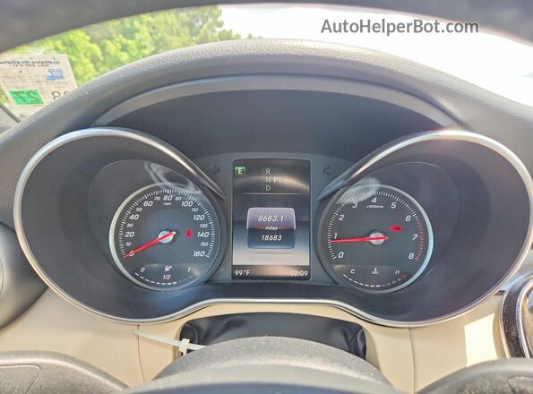 55SWF4JB5JU247726 2018 MERCEDES-BENZ C Белый Вид щитка приборов