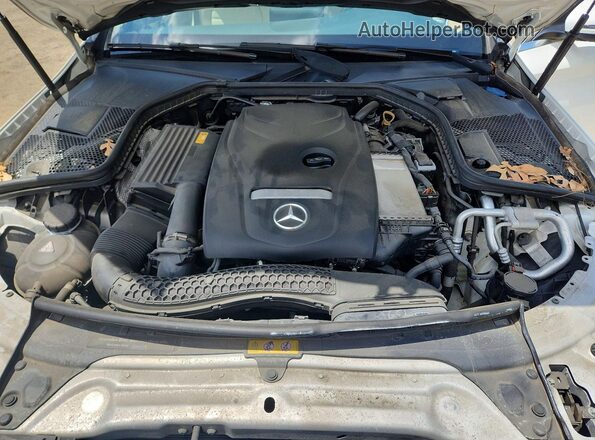 55SWF4JB5JU247726 2018 MERCEDES-BENZ C Белый Вид задней части салона