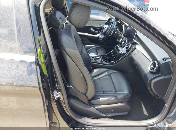 55SWF4JB5JU248195 2018 MERCEDES-BENZ C-CLASS Черный Вид салона спереди