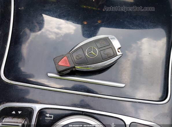 55SWF4JB5JU248195 2018 MERCEDES-BENZ C-CLASS Черный Вид панели приборов