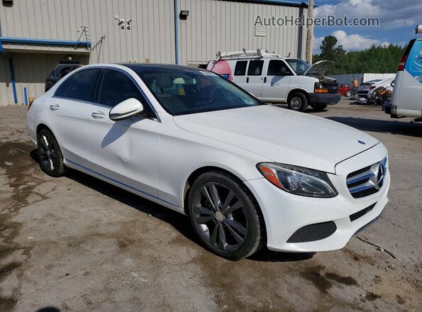 55SWF4JB6GU169417 2016 MERCEDES-BENZ C Белый Передняя правая четверть