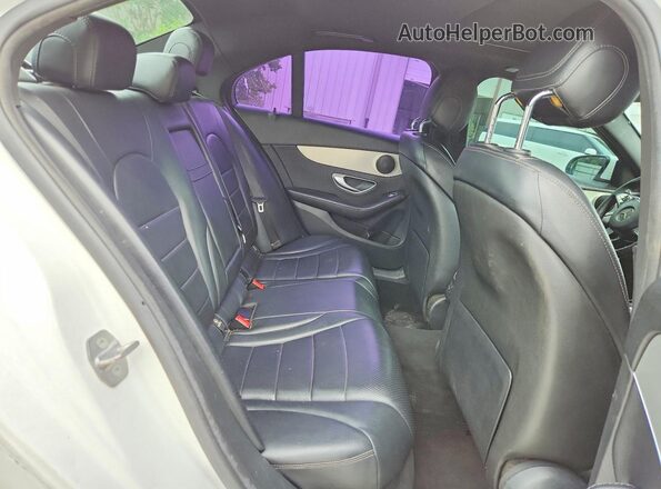 55SWF4JB6JU245340 2018 MERCEDES-BENZ C White უკანა სავარძლების ხედი