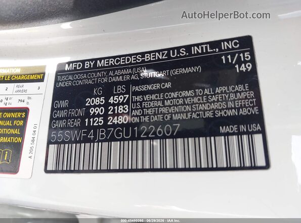 55SWF4JB7GU122607 2016 MERCEDES-BENZ C-CLASS White Vista del compartimento del motor