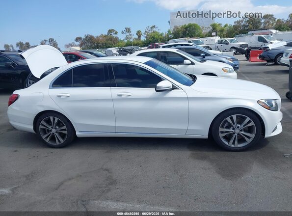55SWF4JB7GU122607 2016 MERCEDES-BENZ C-CLASS White Vista interior trasera