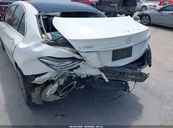 55SWF4JB7GU154473 2016 MERCEDES-BENZ C-CLASS White Вид спереду