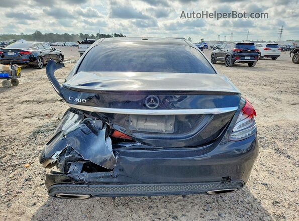 55SWF4JB7JU264060 2018 MERCEDES-BENZ C Black Vista trasera