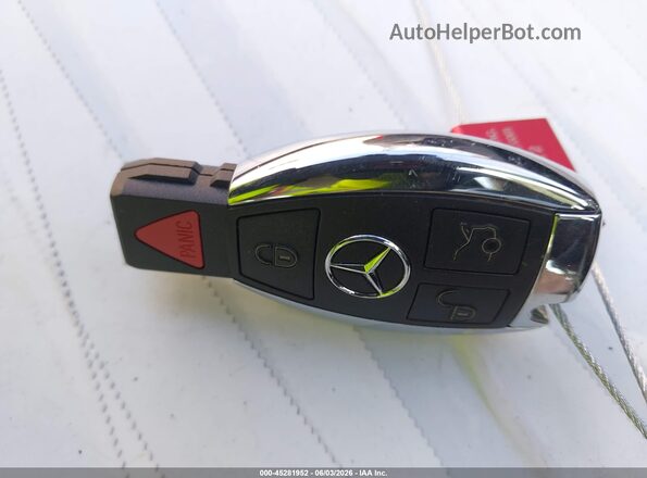 55SWF4JB7JU271798 2018 MERCEDES-BENZ C-CLASS Blue Widok deski rozdzielczej