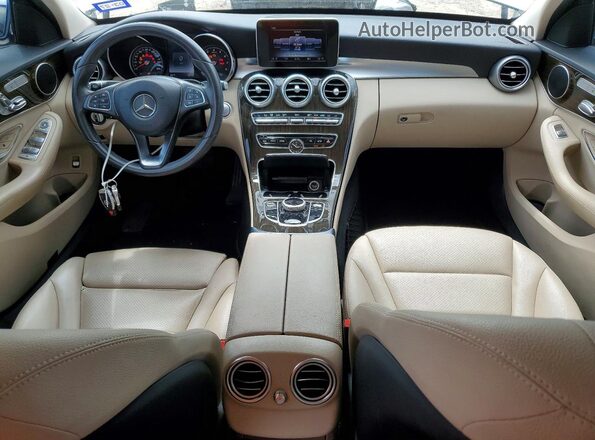 55SWF4JB8HU219719 2017 MERCEDES-BENZ C White Vista del salpicadero