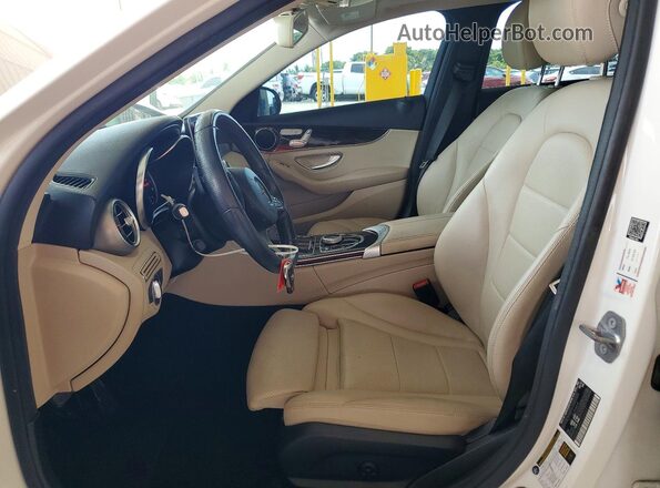 55SWF4JB8HU230042 2017 MERCEDES-BENZ C White 