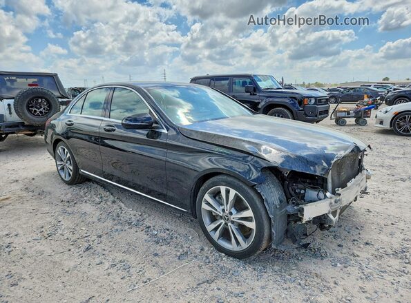 55SWF4JB8JU275889 2018 MERCEDES-BENZ C Black 