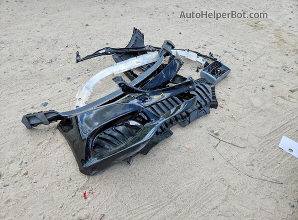 55SWF4JB8JU275889 2018 MERCEDES-BENZ C Black 