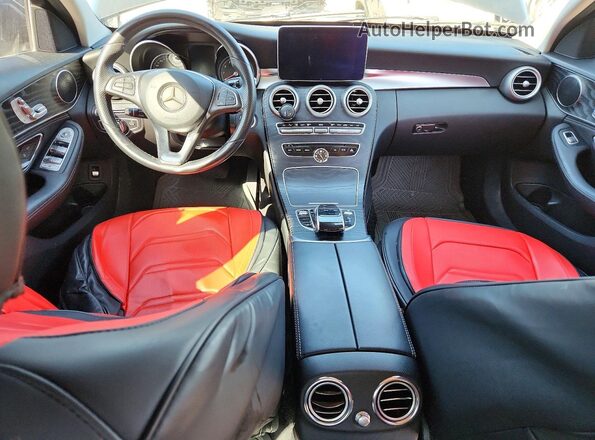 55SWF4JB9GU123337 2016 MERCEDES-BENZ C Black Dashboard view