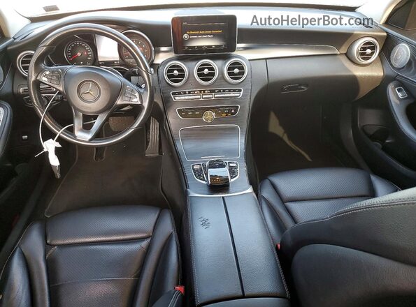 55SWF4JB9GU127632 2016 MERCEDES-BENZ C Black Вид панелі приладів