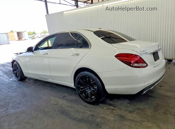 55SWF4JB9GU167984 2016 MERCEDES-BENZ C White Tył lewy