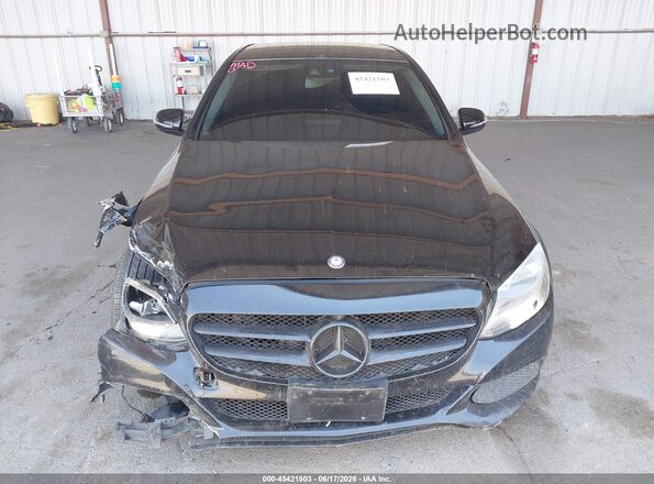 55SWF4JB9HU189646 2017 MERCEDES-BENZ C-CLASS Black Vista del cuadro de instrumentos