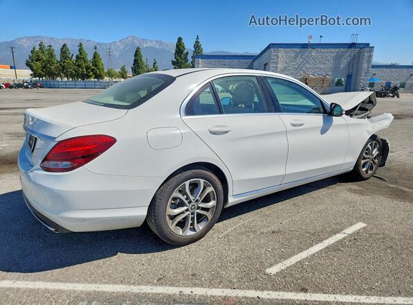 55SWF4JB9HU231863 2017 MERCEDES-BENZ C Белый Задняя правая четверть