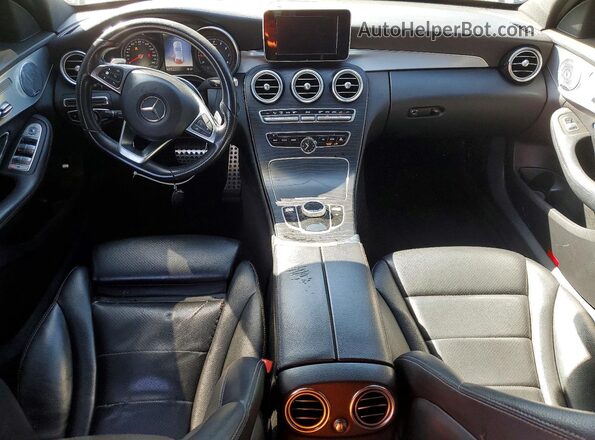 55SWF4JB9JU276307 2018 MERCEDES-BENZ C Gray Vista del salpicadero