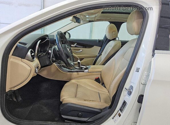 55SWF4JBXGU173017 2016 MERCEDES-BENZ C White Սալոնի դիմացի տեսք